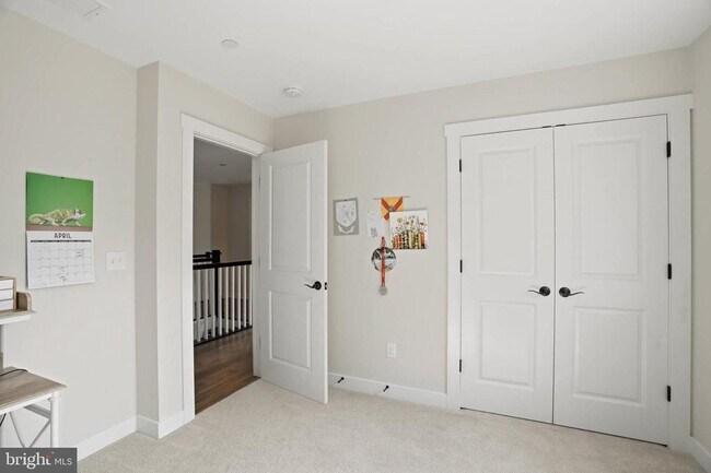 Building Photo - 722 Whitneys Landing Dr