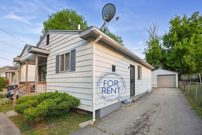 Building Photo - 3717 Larchmont St