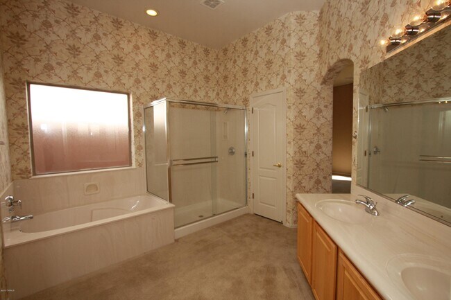 Building Photo - 5206 N Canyon Rise Pl