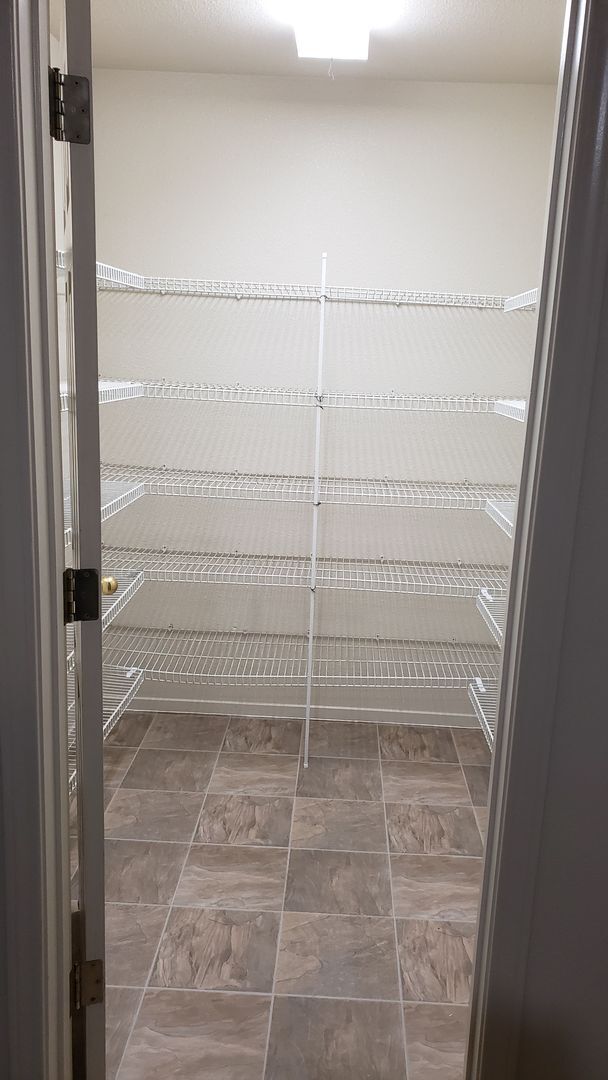 Building Photo - ONLY $2,550 PER MONTH FOR THIS SPACIOUS RANCH STYLE HOME -  2056 SQ FT / 3BDRM/2BATH/3GARAGE ON O...