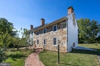Building Photo - 609 W Lincoln Hwy