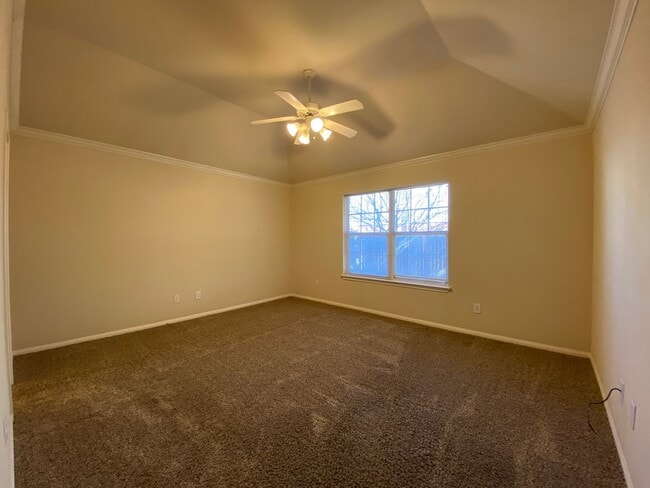 Building Photo - Duplex *LEASING SPECIAL AVAILABLE*