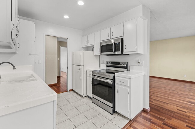 Building Photo - 8641 Lake Murray Blvd