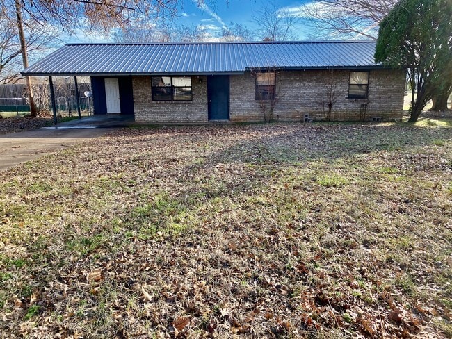 Primary Photo - 1006 Tarby Rd