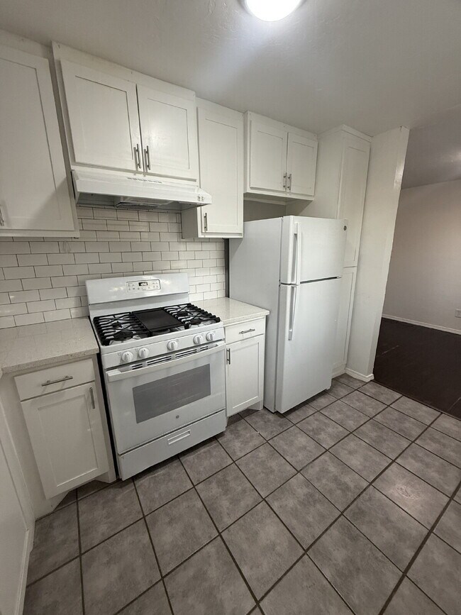 Building Photo - 3 Bed Home in Midwest City