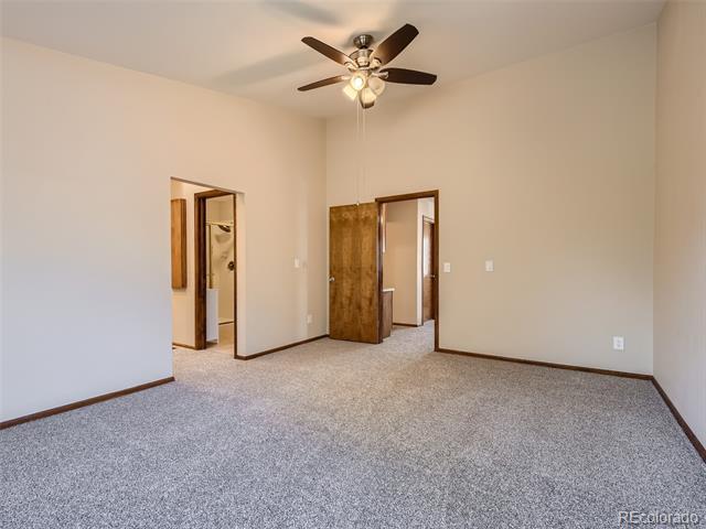 Building Photo - 1383 Briar Cir