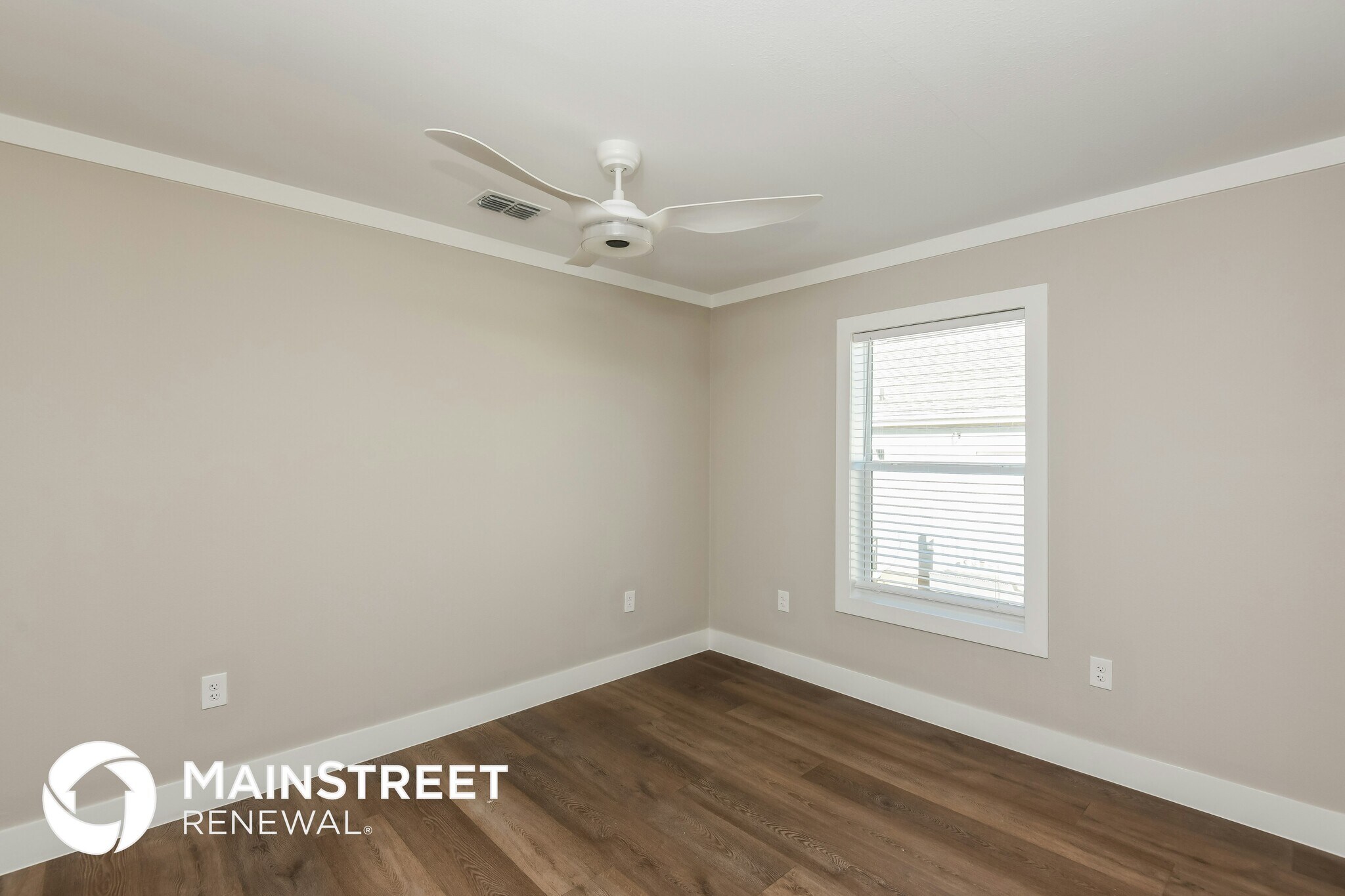 Building Photo - 2116 Belzise Terrace