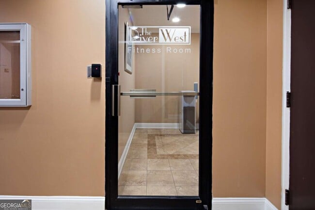 Building Photo - 4248 River Green Dr NW