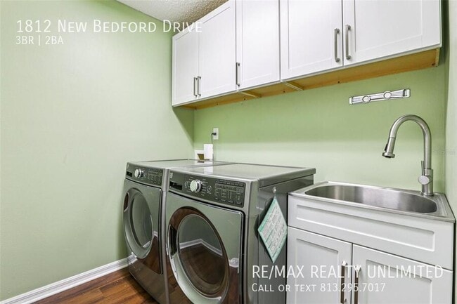 Building Photo - 1812 New Bedford Dr