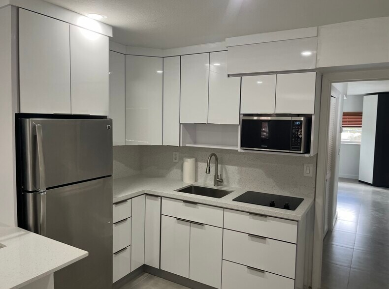 Building Photo - 11480 SW 55th St