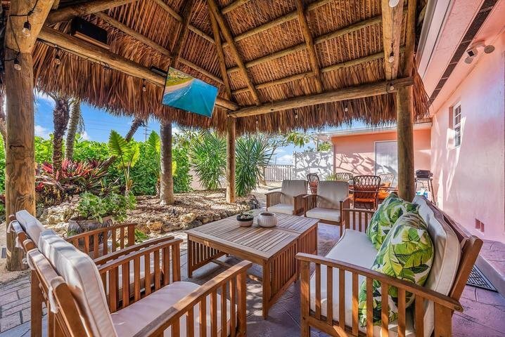 Building Photo - 381 Zenith Ln