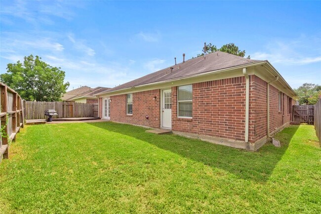 Building Photo - 3642 Slocom Dr