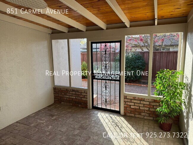 Building Photo - 851 Carmel Ave