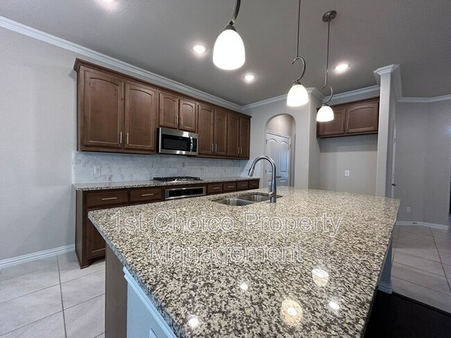 Building Photo - 7205 Tesoro Trl