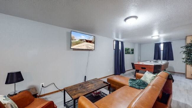 Building Photo - 1242 Elder St