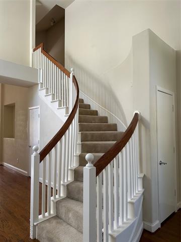 Building Photo - 2521 Briarcrest Dr