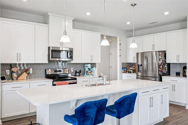 Building Photo - 3969 Clipstone Pl