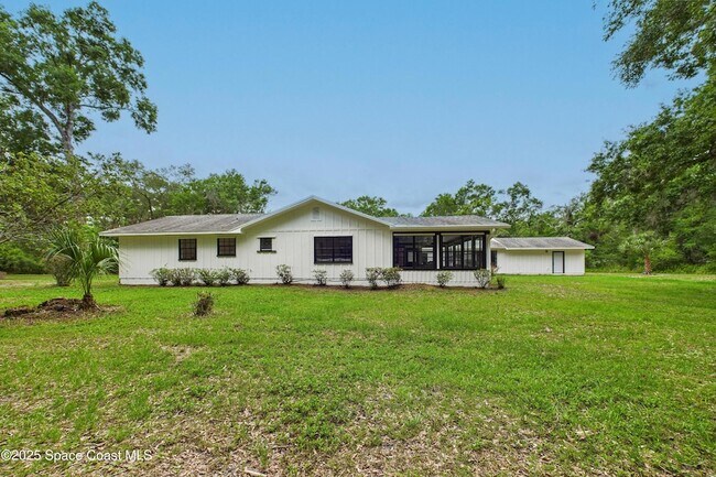 Building Photo - 2318 Old Samsula Rd