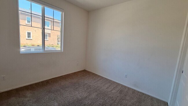 Building Photo - 5474 Starlight Pl