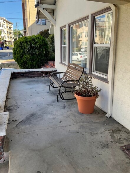 Building Photo - 438 Perkins St