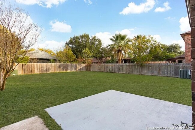 Building Photo - 13130 Regency Bend