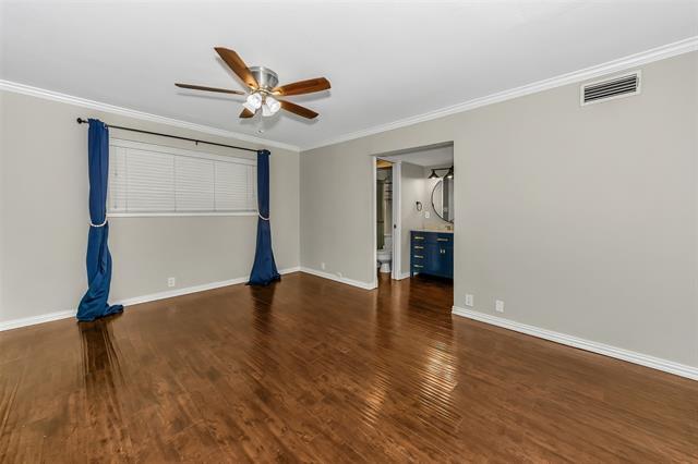 Building Photo - 7906 Royal Ln