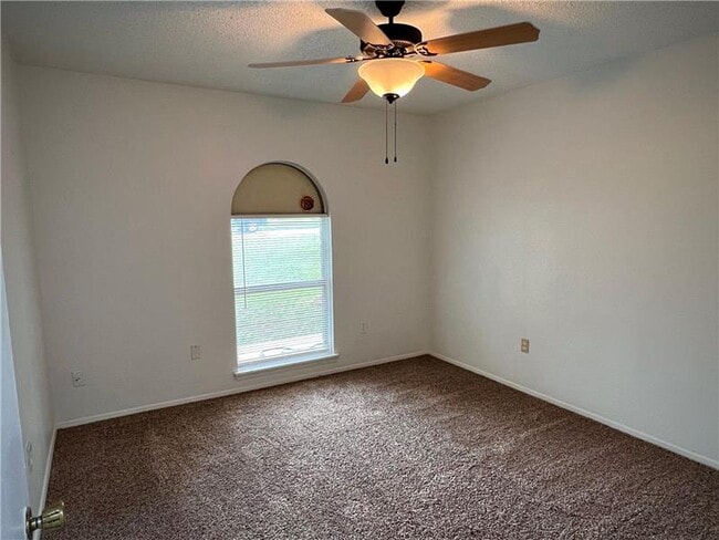 Building Photo - 132 Castleman