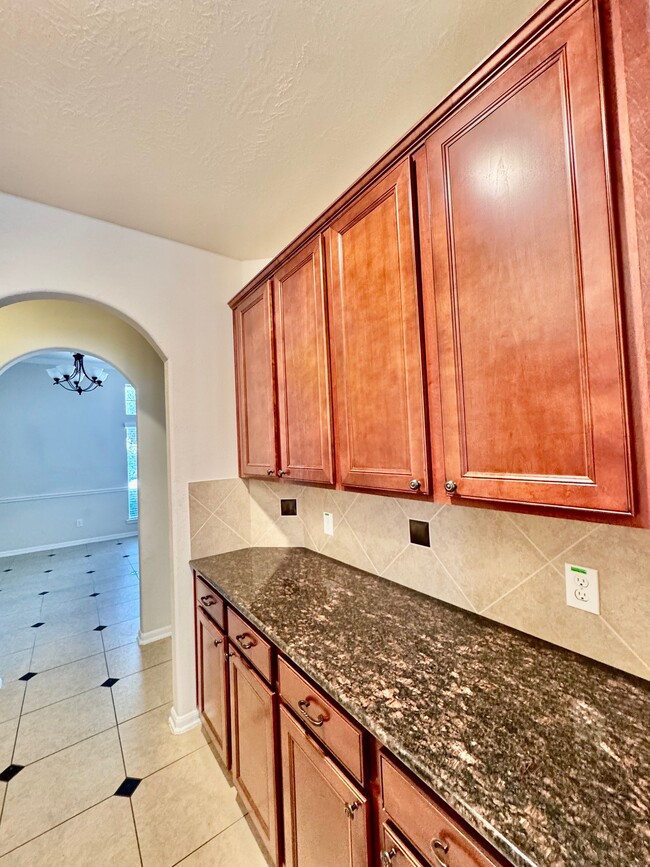 Building Photo - 26123 Ginger Gables Ln