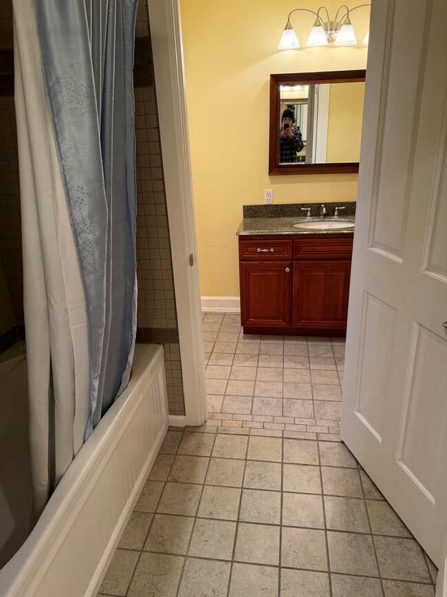 Building Photo - 184 Capitol Ridge Rd