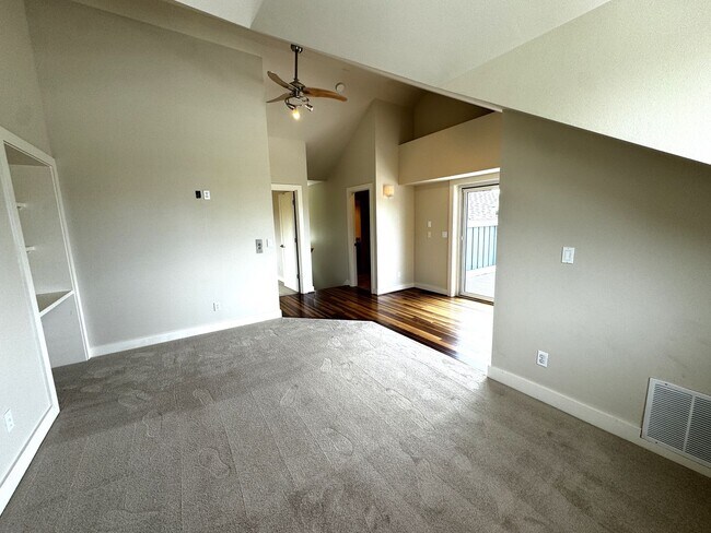 Building Photo - 4bd/4.5ba Seattle House