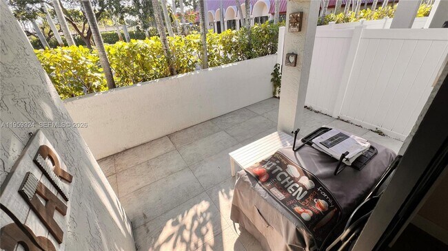 Building Photo - 3538 SW 17th St