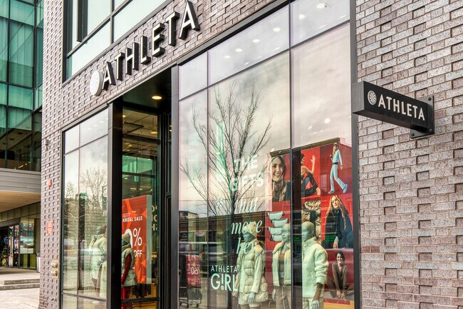 Building Photo - 1441 Central St