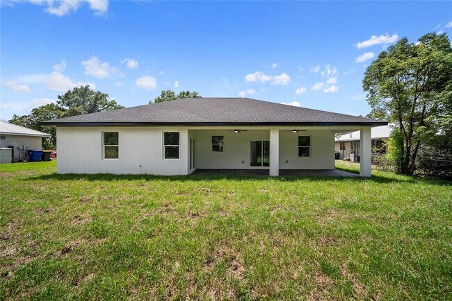 Building Photo - 3908 Garienda Ave