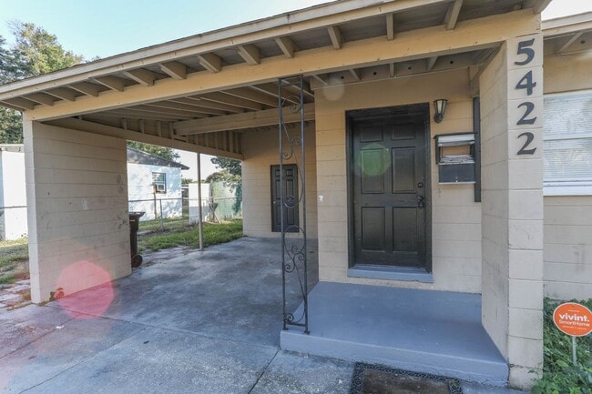 Building Photo - 5422 Lake Underhill Rd