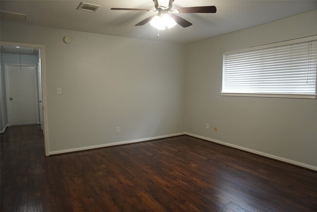 Building Photo - 10703 Wickersham Ln