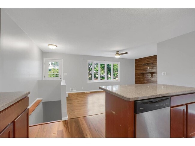Building Photo - 2586 Martin Way