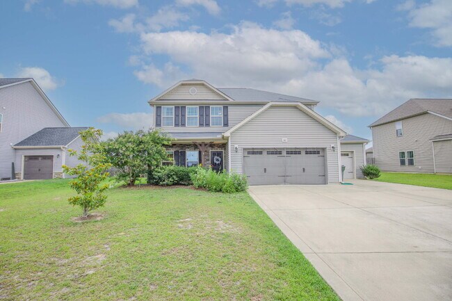 Building Photo - "Charming 3-Bed Home with Granite Elegance on Nessee Street, Fayetteville!"