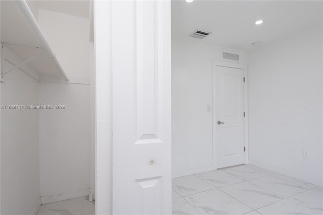 Building Photo - 2492 NW 44th St