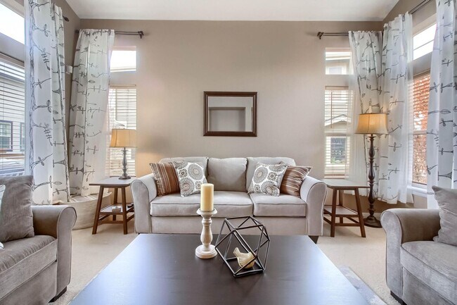 Building Photo - Highlands Ranch Spacious 3 bed 2.5 bath