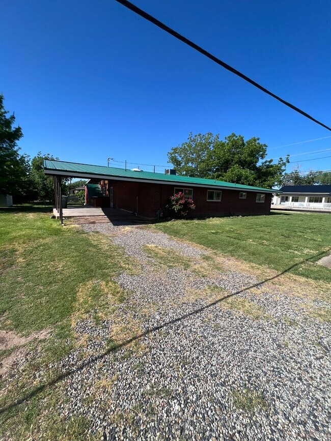 Building Photo - 419 S 100 E