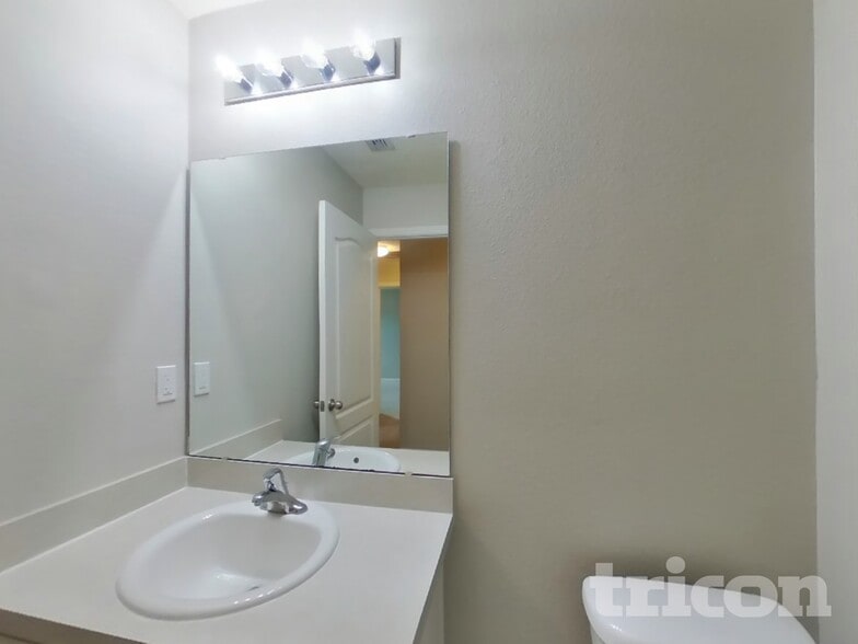 Building Photo - 2858 Buck Creek Pl
