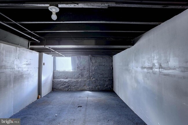 Building Photo - 2506 Lauretta Ave