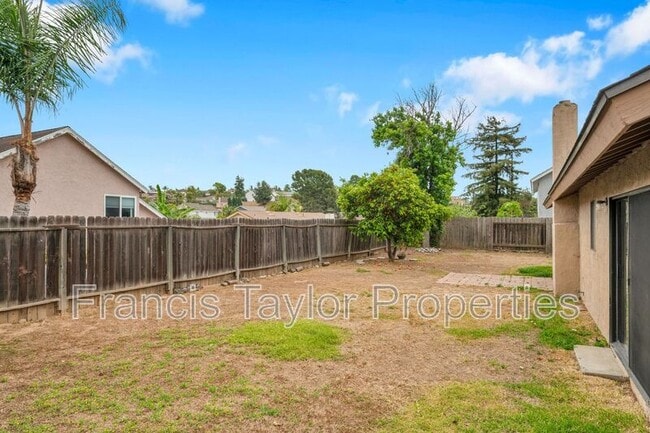 Building Photo - 929 Mulberry Dr