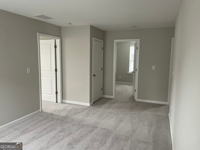 Building Photo - 4636 Waxwing St