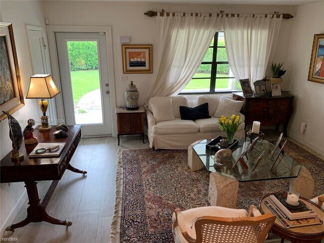 Building Photo - 3 br, 3 bath House - 6811 SW 52nd St