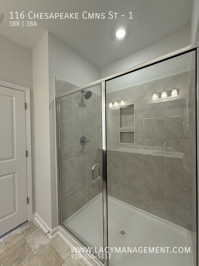 Building Photo - 116 Chesapeake Cmns St