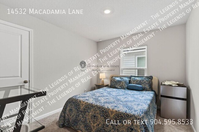 Building Photo - 14532 Macadamia Ln