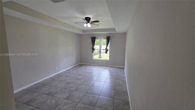 Building Photo - 151 SW S Wakefield Cir