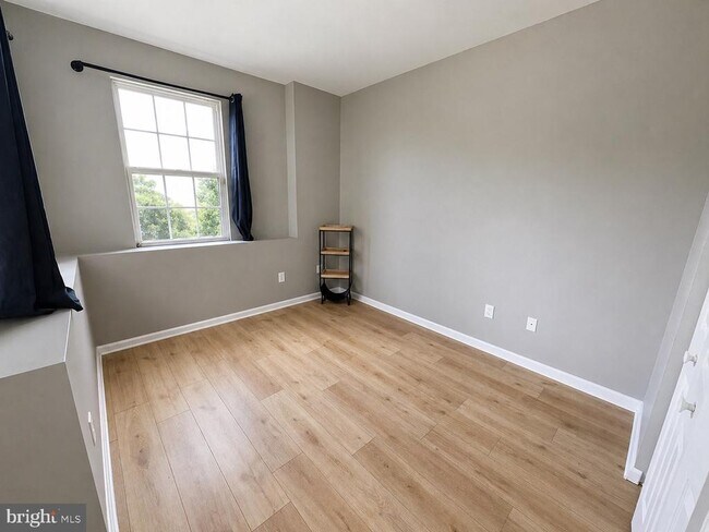 Building Photo - 601 Forest Walk Ln