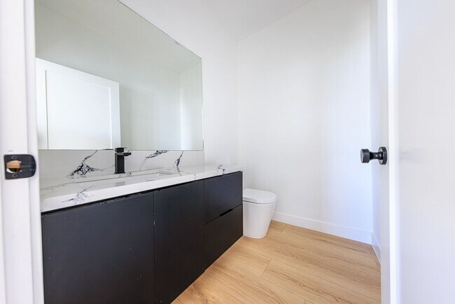 Building Photo - 1954 Purdue Ave